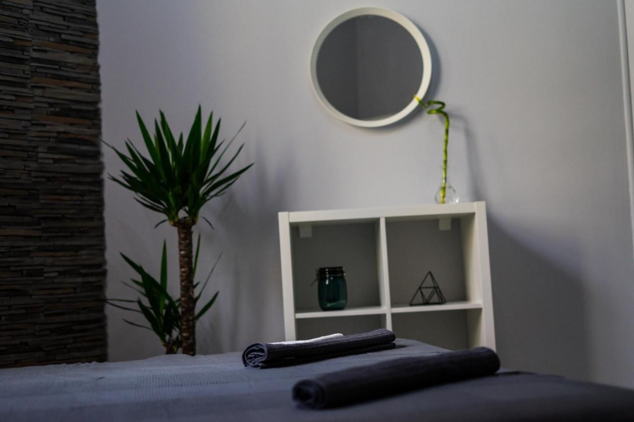 Glamour Ultracentral Apartment Oradea Bagian luar foto