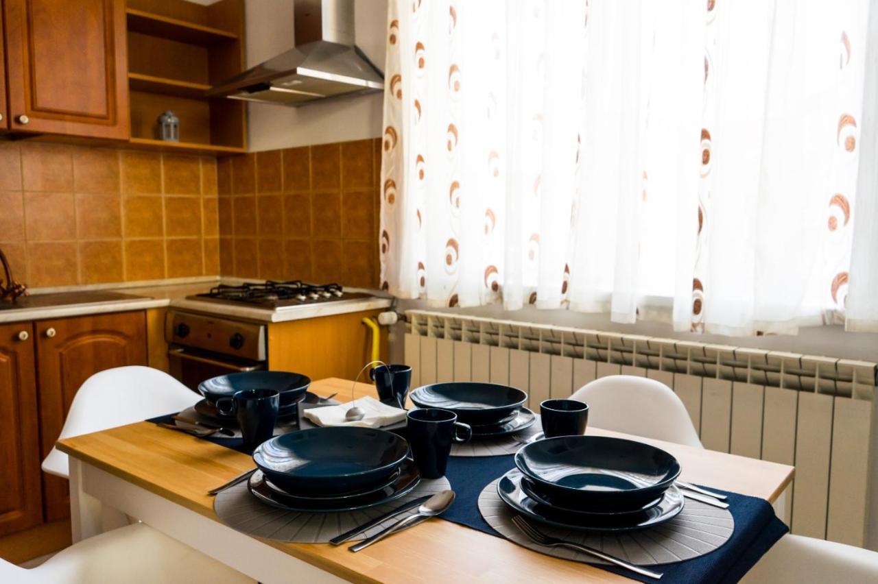 Glamour Ultracentral Apartment Oradea Bagian luar foto